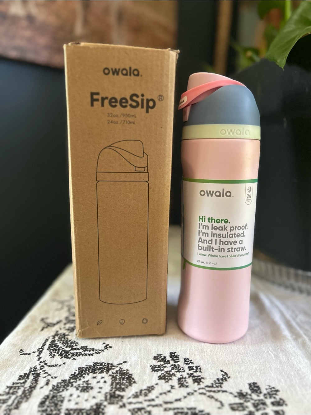 owala FreeSip Light Pink “Candy Coated” Insulated Water Bottle